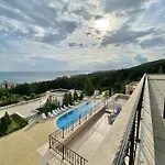 Апартамент Sea Club & Grant - Flamingo Terrace - *