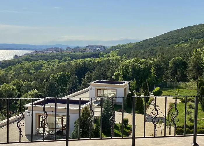 Sea Club & Grant - Flamingo Terrace -